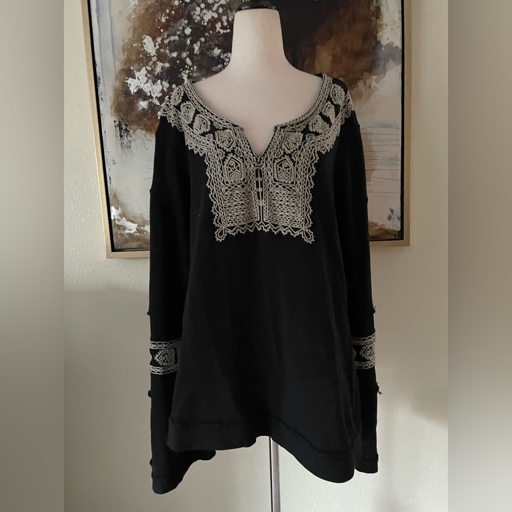 Free People Santa Maria pullover large bell sleeve sweater 100% cotton size L EC